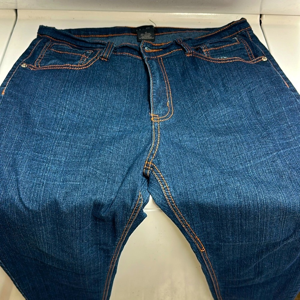 Women's Straight Leg Jeans - Blue